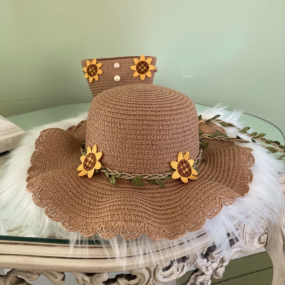 Decorative Bonnet/Straw Hat w/matching Messenger Bag